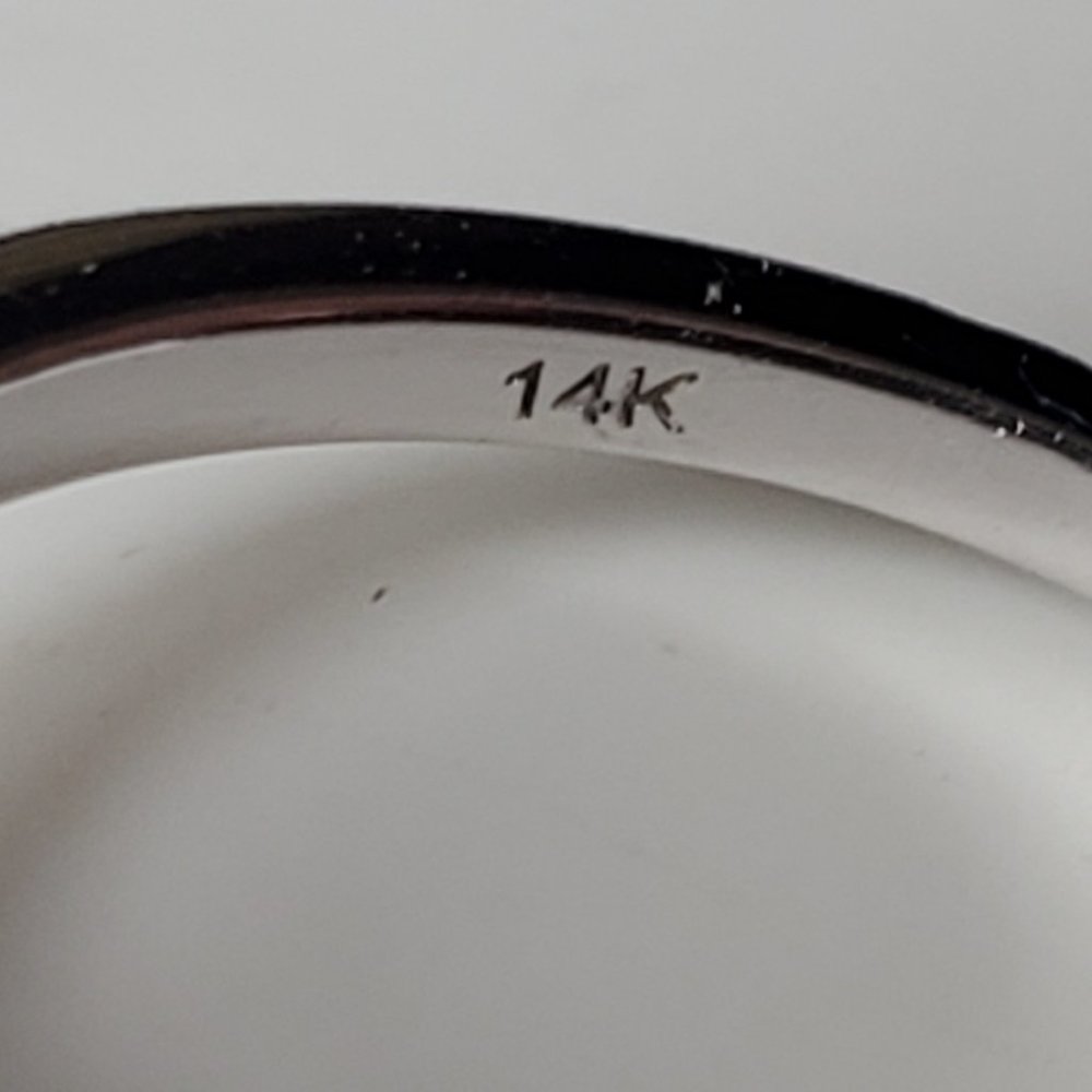 Beautiful design 14K white gold diamond ring - Picture 9 of 9